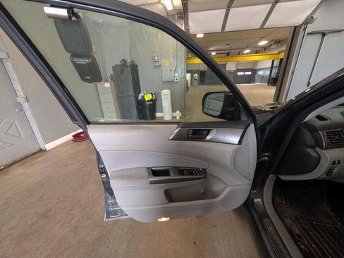 Used 2011 Subaru Forester 2.5X w/ Alloy Wheel Value Pkg AWD/4WD image 22