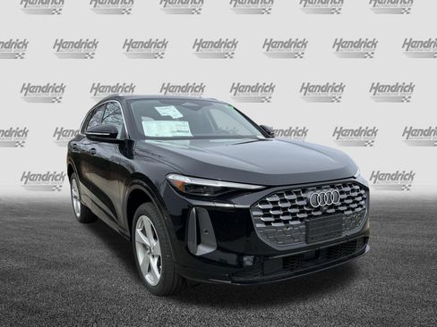 Certified 2025 Audi Q5 Premium AWD/4WD image 2