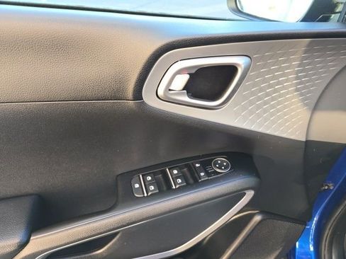 Used 2021 Kia Soul X-Line image 16