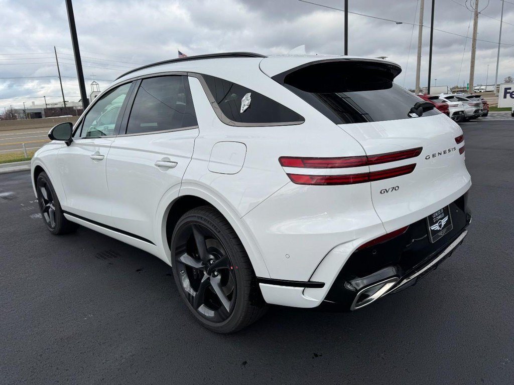 Used 2026 Genesis GV70 2.5T Sport Prestige AWD/4WD image 5