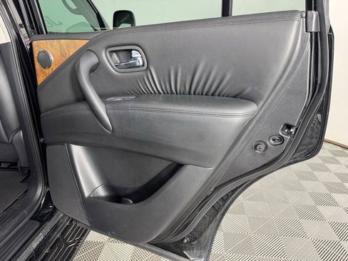 Used 2024 Nissan Armada SL w/ Captain's Chairs Package image 32