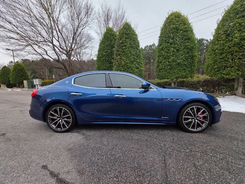 Used 2020 Maserati Ghibli S GranSport image 6