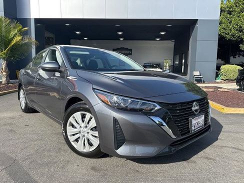 Certified 2025 Nissan Sentra S FWD image 1