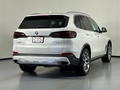 Used 2024 BMW X5 xDrive40i w/ Premium Package AWD/4WD image 8