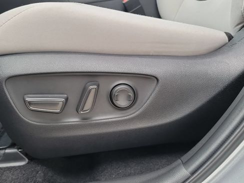 Certified 2025 Toyota RAV4 XLE AWD/4WD image 16