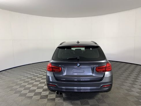 Used 2017 BMW 330i xDrive 330i xDrive w/ Premium Package image 8