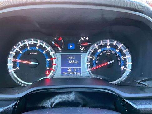 Used 2014 Toyota 4Runner SR5 image 21