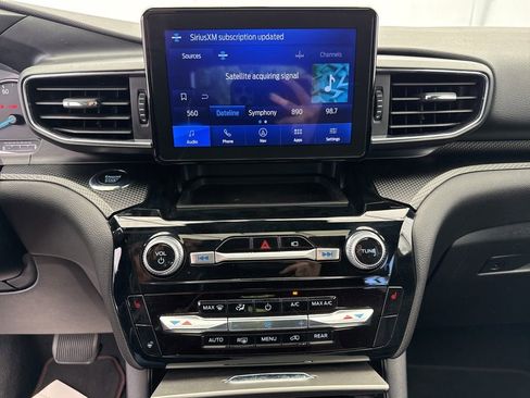 Used 2023 Ford Explorer ST-Line AWD/4WD image 17