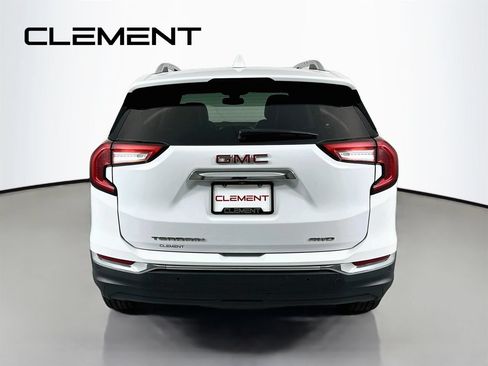 Used 2023 GMC Terrain SLT w/ Tech Package AWD/4WD image 8