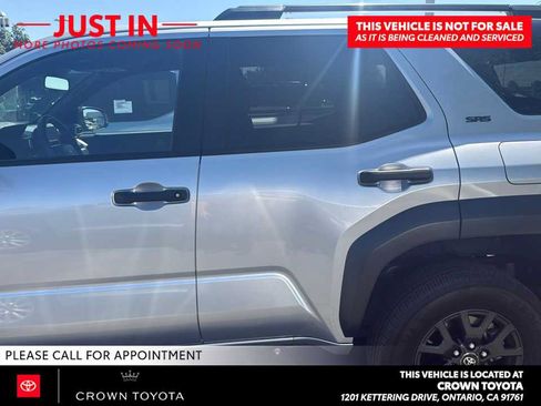 Used 2026 Toyota 4Runner SR5 RWD image 7