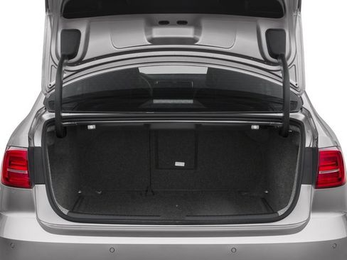 Used 2017 Volkswagen Jetta GLI FWD image 12
