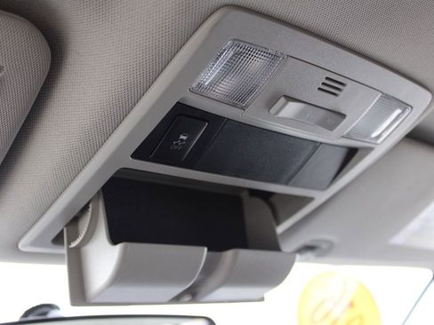 Used 2016 Toyota Tacoma SR5 image 36