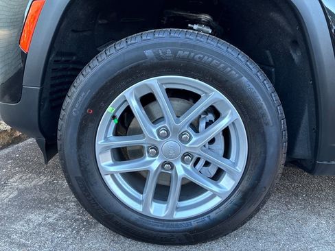 New 2025 Jeep Grand Cherokee image 26