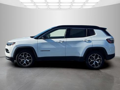 Certified 2025 Jeep Compass Limited AWD/4WD image 4