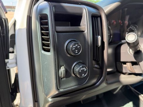 Used 2016 Chevrolet Silverado 1500 W/T AWD/4WD image 19