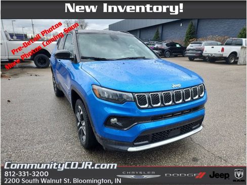 Used 2023 Jeep Compass Limited image 1