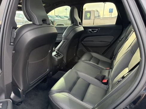 Used 2022 Volvo XC60 B5 R-Design w/ Advanced Package AWD/4WD image 6
