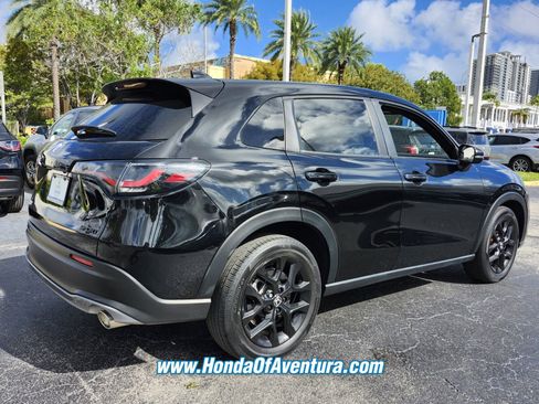 Certified 2023 Honda HR-V Sport image 6