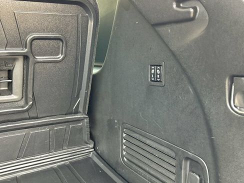 Used 2023 Buick Enclave Avenir w/ LPO, Floor Liner Package AWD/4WD image 12