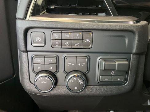 New 2026 Chevrolet Tahoe LS w/ LS Custom Edition AWD/4WD image 13