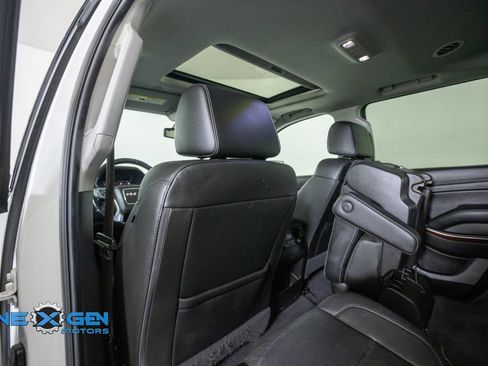 Used 2020 GMC Yukon SLT AWD/4WD image 28