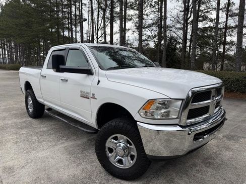 Used 2017 RAM 2500 SLT w/ Luxury Group image 14