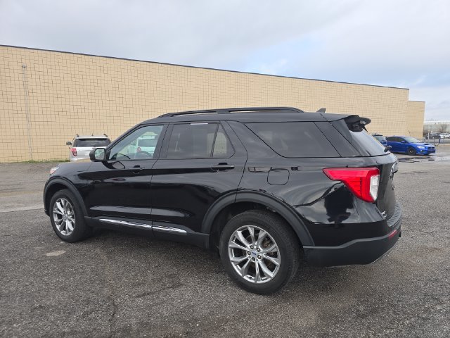 Certified 2023 Ford Explorer XLT AWD/4WD image 7