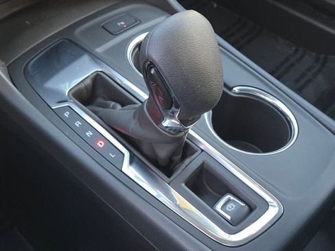 Used 2023 Chevrolet Equinox LT image 25