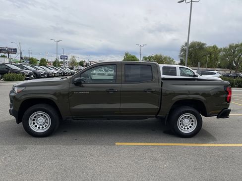 Used 2024 Chevrolet Colorado W/T RWD image 4