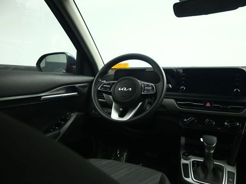 Certified 2026 Kia Seltos LX FWD image 38