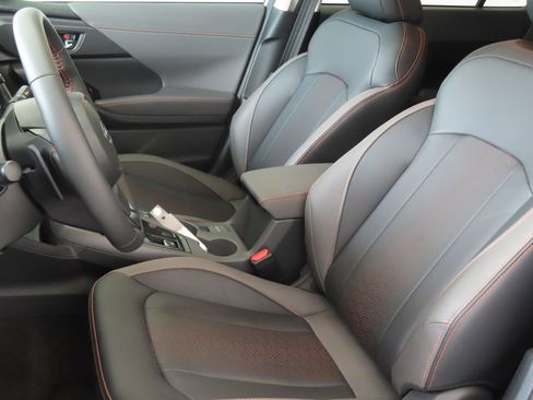 Certified 2025 Subaru Crosstrek 2.5i Limited w/ Crosstrek Mirror Package AWD/4WD image 11