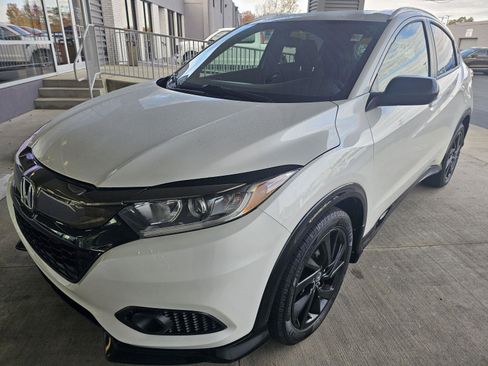 Used 2021 Honda HR-V Sport image 1