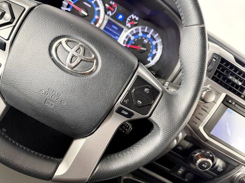 Used 2014 Toyota 4Runner SR5 RWD image 53