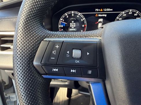 Used 2023 Mitsubishi Outlander SE image 9