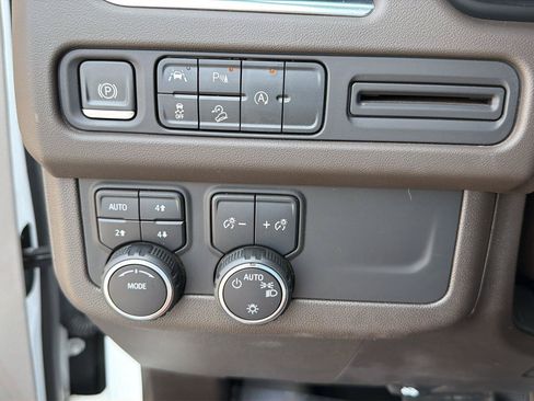 Used 2023 Chevrolet Tahoe Z71 AWD/4WD image 20