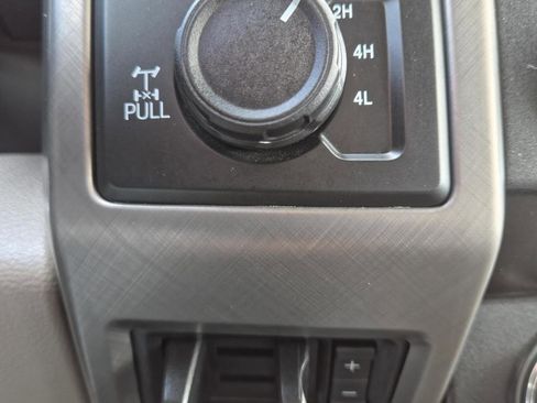 Used 2019 Ford F250 Limited image 25