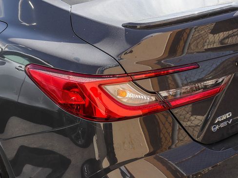 Used 2025 Toyota Camry SE w/ Convenience Package image 12