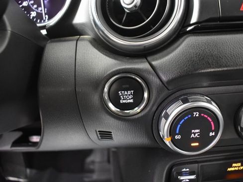 Used 2019 MAZDA MX-5 Miata RF Grand Touring image 16