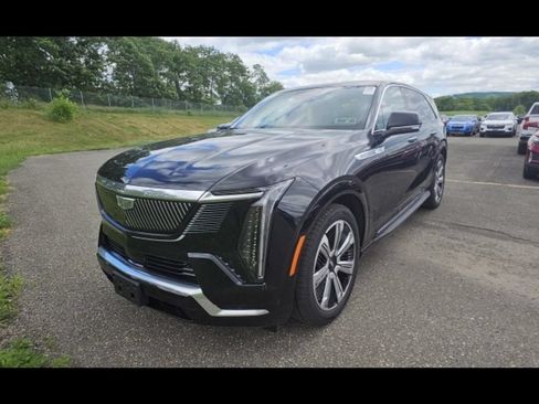Used 2025 Cadillac Escalade IQ Luxury 2 AWD/4WD image 3