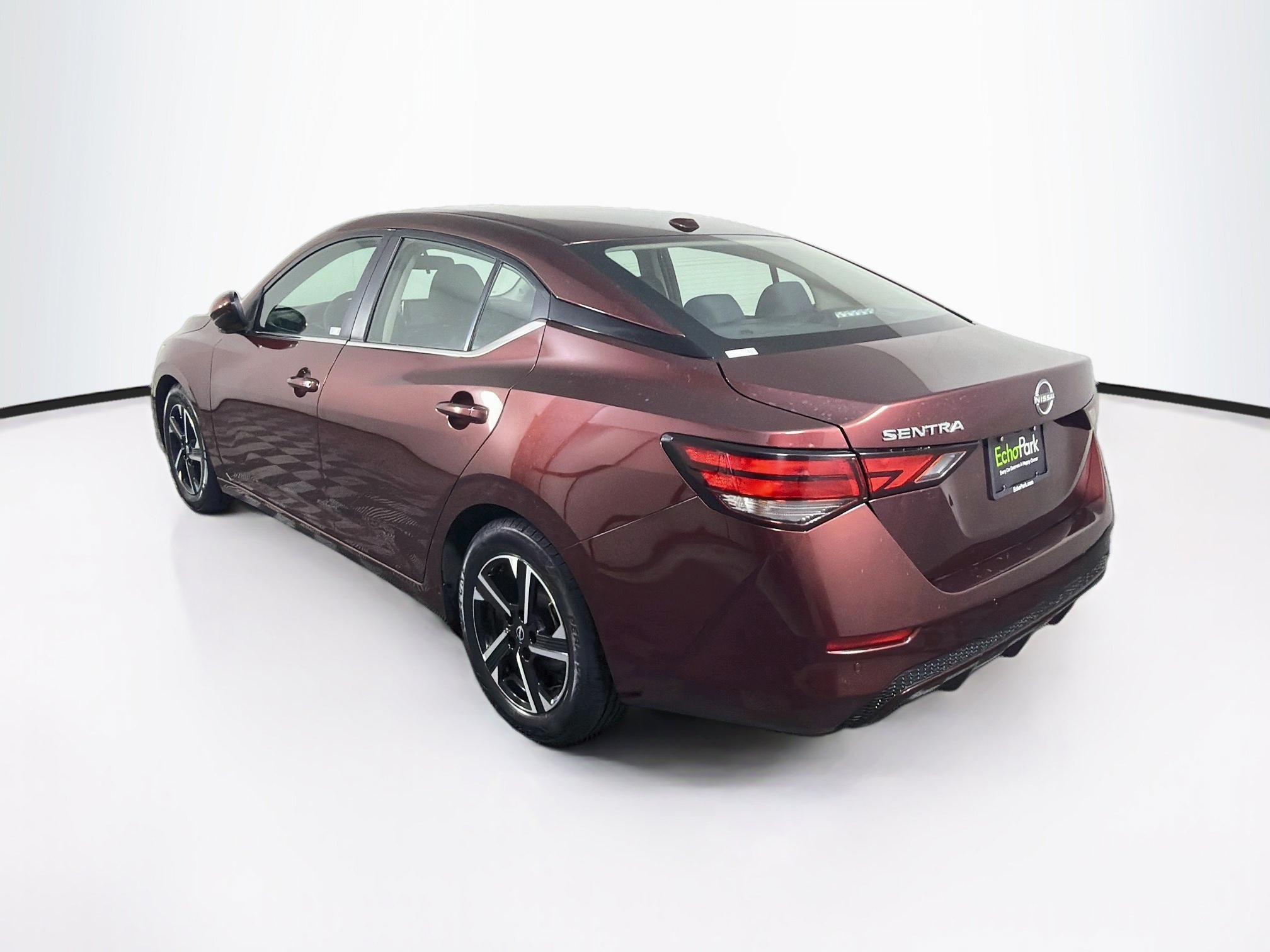 Used 2025 Nissan Sentra SV FWD image 5