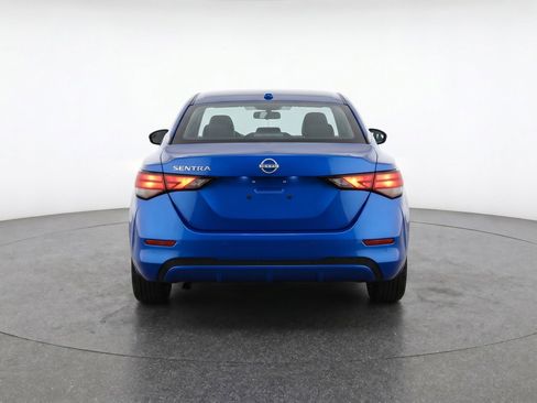 Used 2025 Nissan Sentra SV FWD image 7