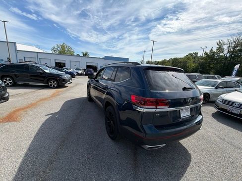 Used 2022 Volkswagen Atlas SE w/ Black Wheel Package AWD/4WD image 8
