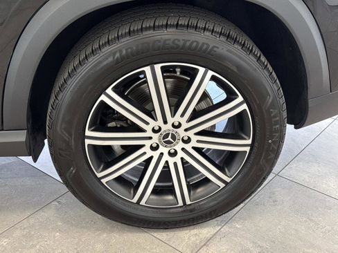 Certified 2025 Mercedes-Benz GLE 450e 4MATIC w/ Driver Assistance Package image 22