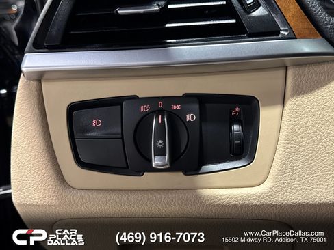 Used 2014 BMW 320i Sedan RWD image 31