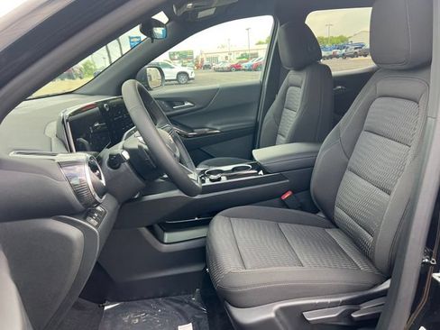 New 2027 Chevrolet Equinox LT FWD image 3