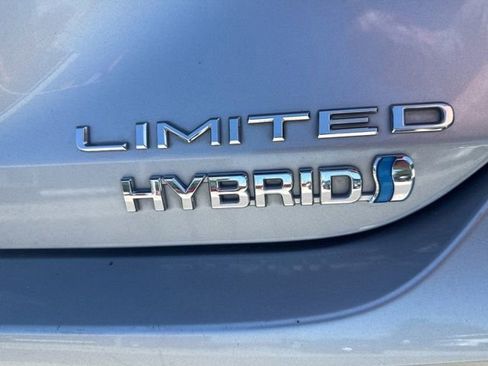 Used 2020 Toyota Avalon Limited w/ Advanced Safety Package FWD image 4