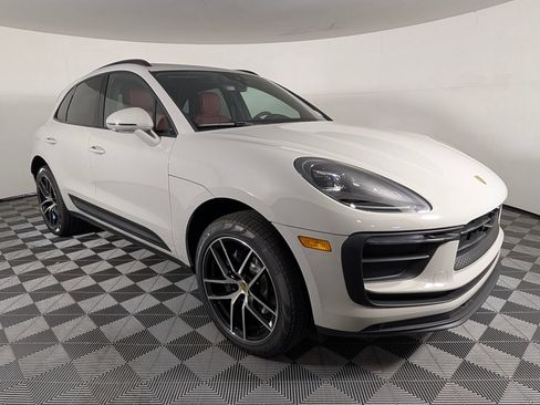 New 2026 Porsche Macan AWD/4WD image 9
