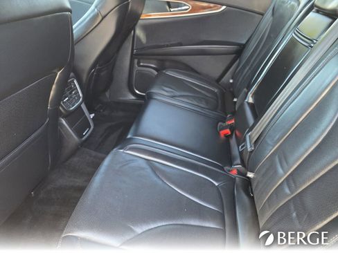 Used 2018 Lincoln MKX Reserve image 27