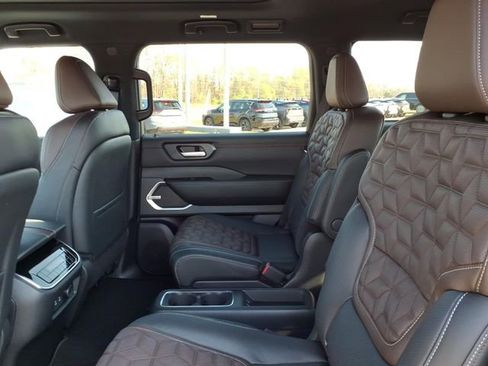 New 2026 Nissan Armada Platinum Reserve AWD/4WD image 8
