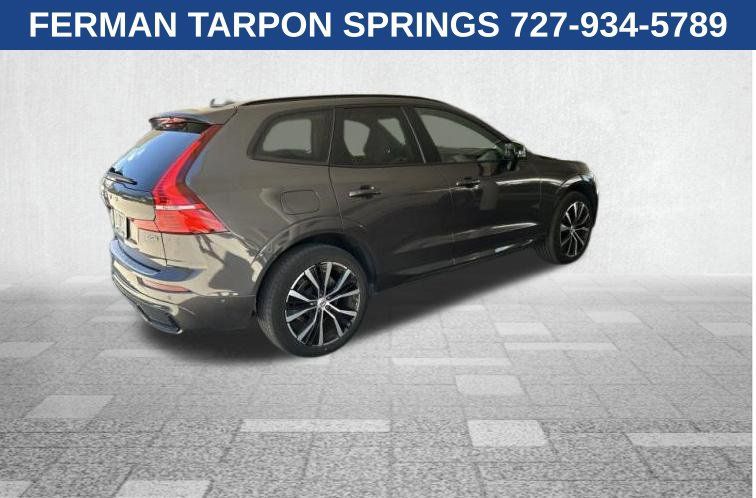 Used 2024 Volvo XC60 B5 Plus AWD/4WD image 3